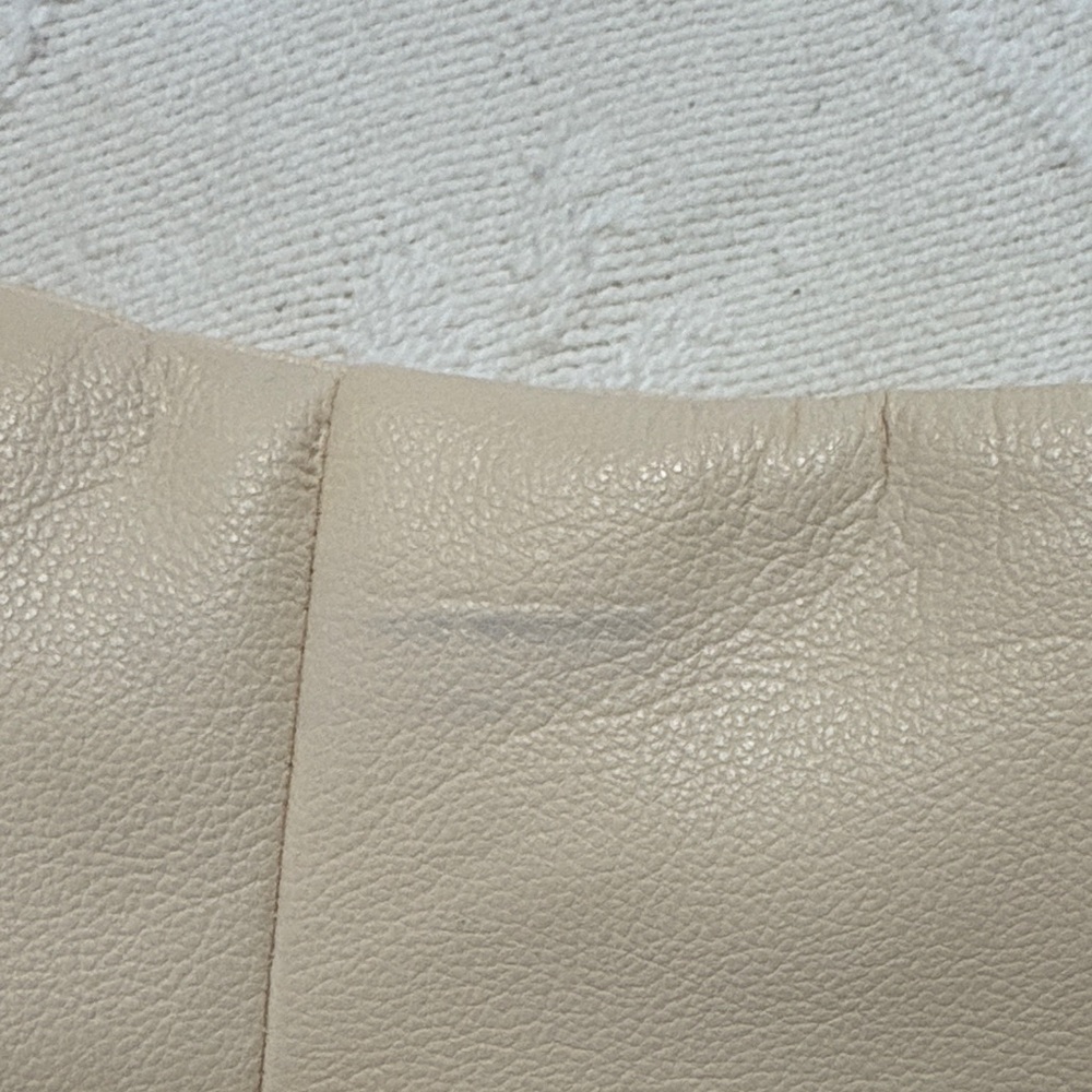 Marie Oliver Pale Cream High-Waist Tailored Shorts - Picture 4 of 7